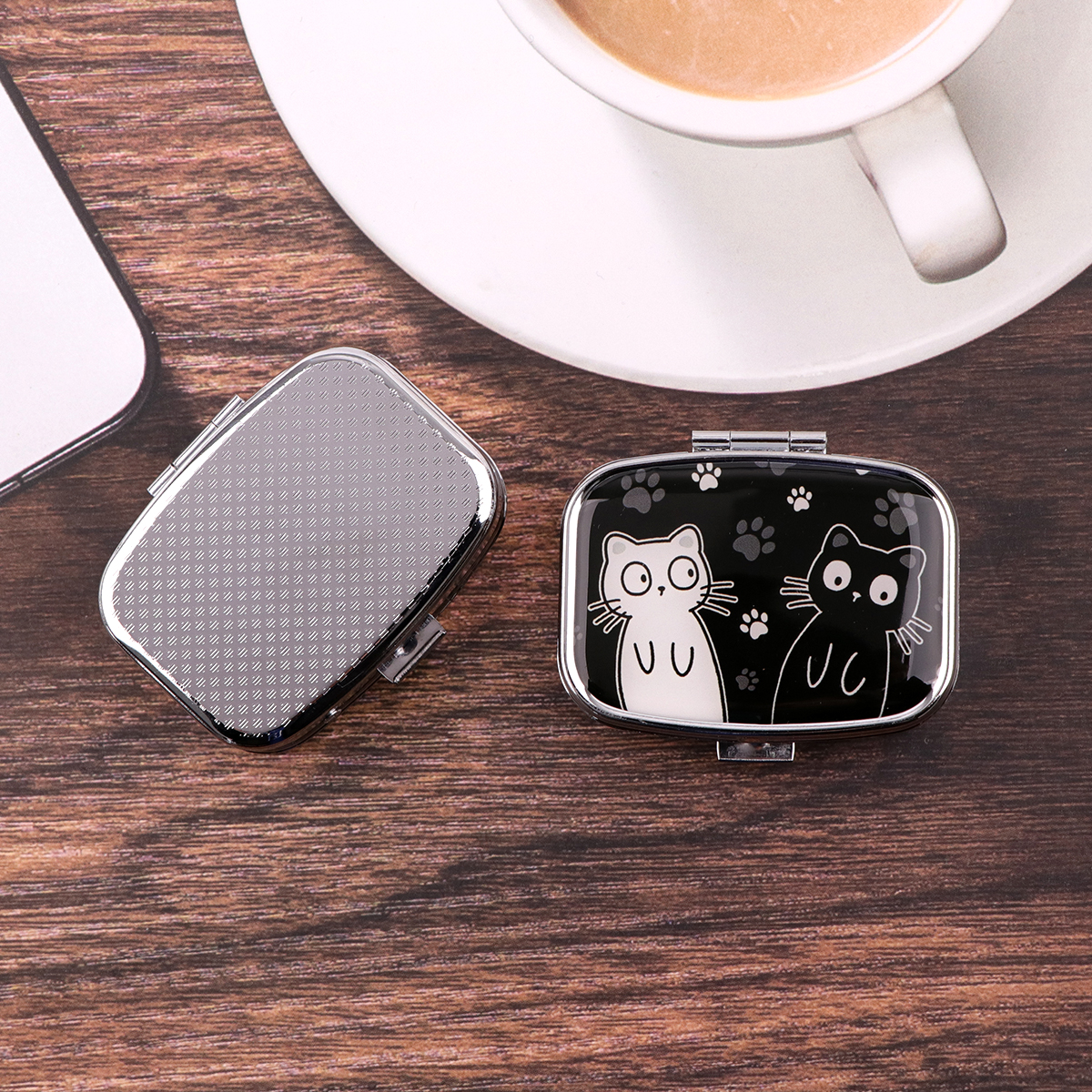 Cartoon Black And White Cat Tr - Cable Box Organizer incelemesi ve fiyatı
