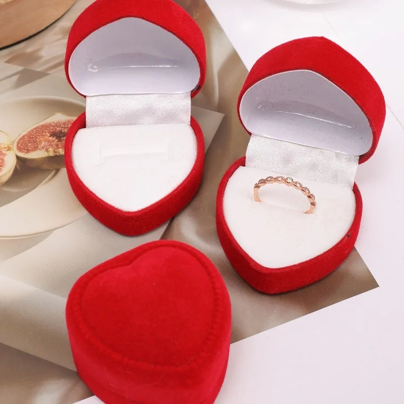 Red Flocking Heart Shape Ring  - Ring Binder Box incelemesi ve fiyatı